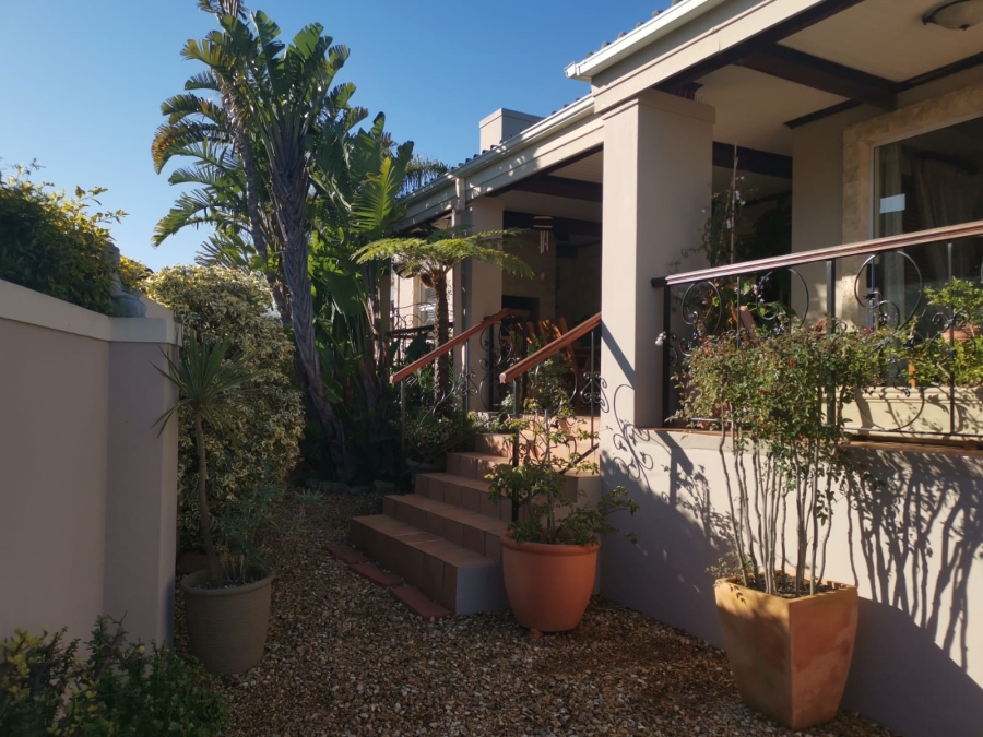 To Let 3 Bedroom Property for Rent in Fernwood Western Cape